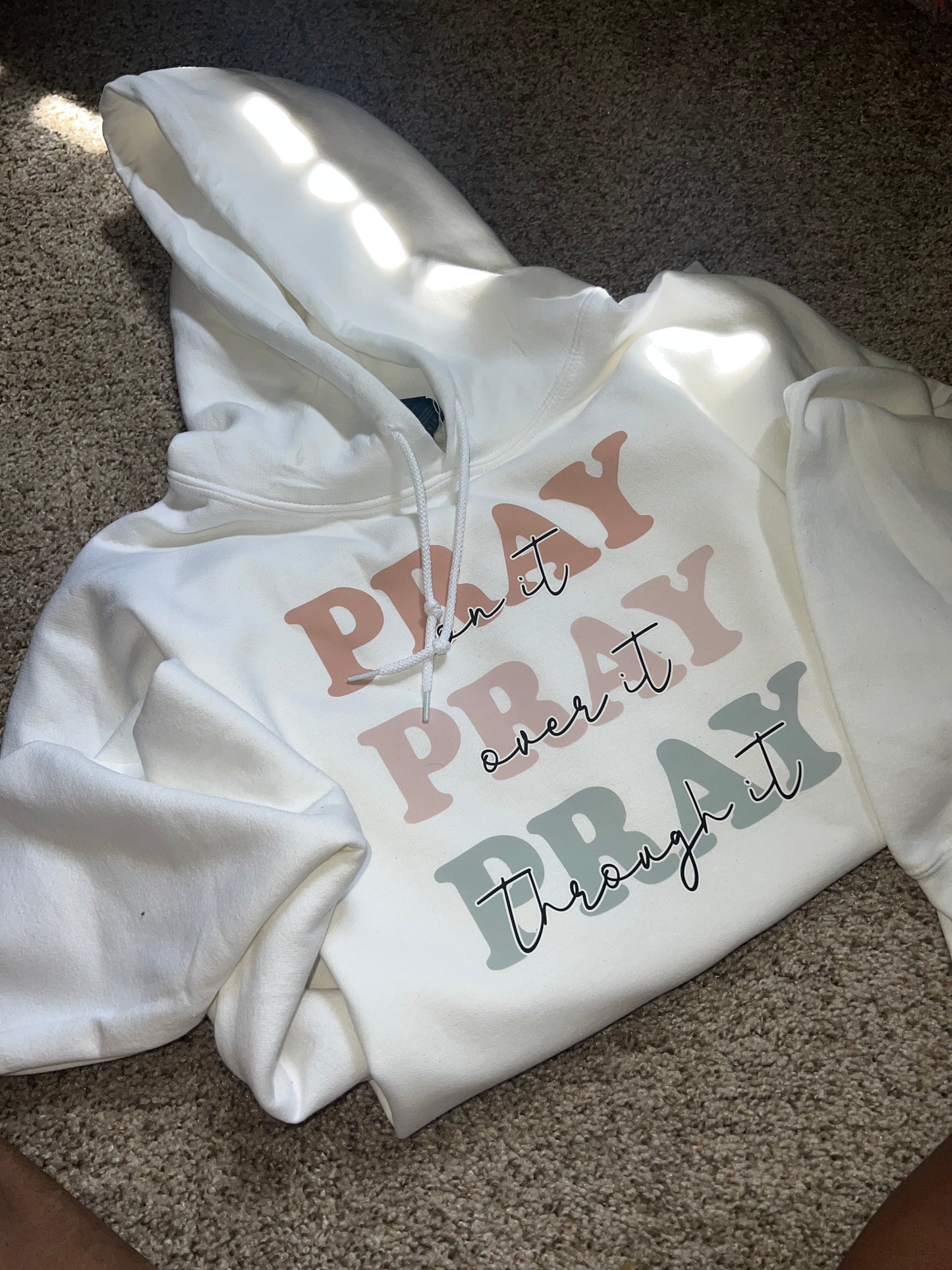 Pray hoodie