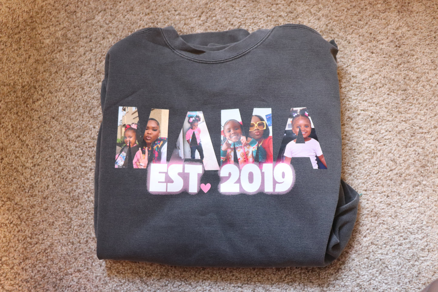 MAMA Crewneck